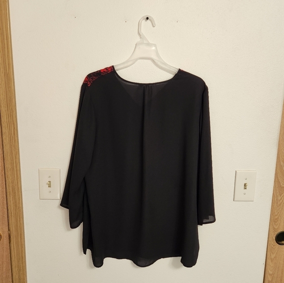 Black and red Cato blouse size 14/16W‎ - Picture 12 of 12
